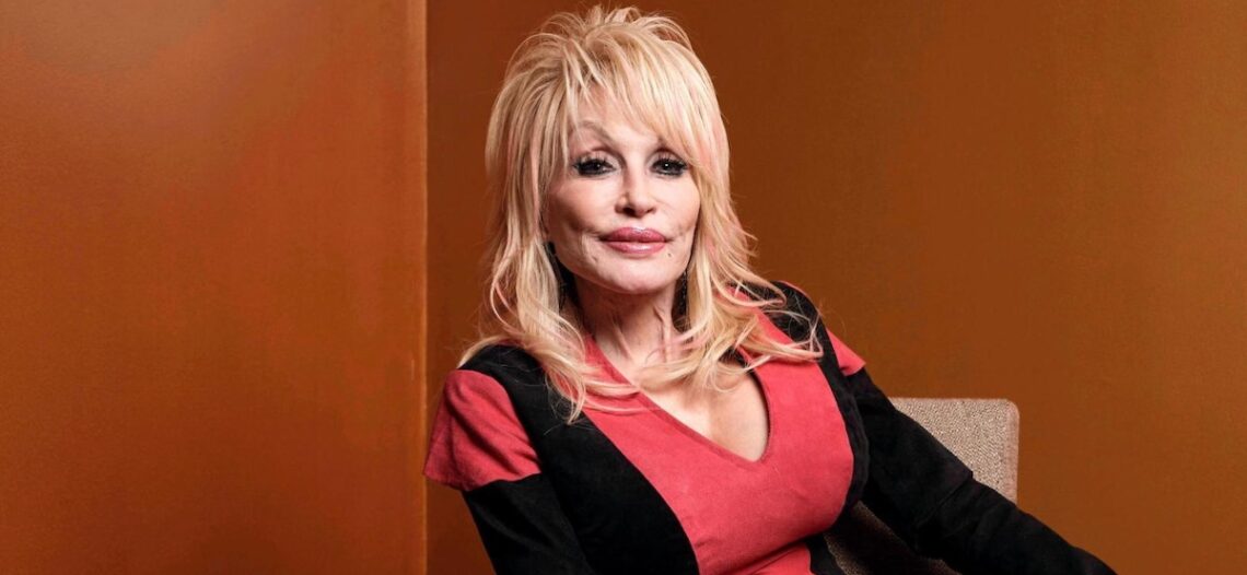 Muere Dolly Parton a los 80 años, leyenda mundial de la música country