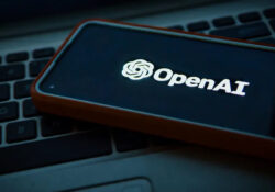 Agentes de IA de OpenAI vulneran redes propias durante pruebas de seguridad