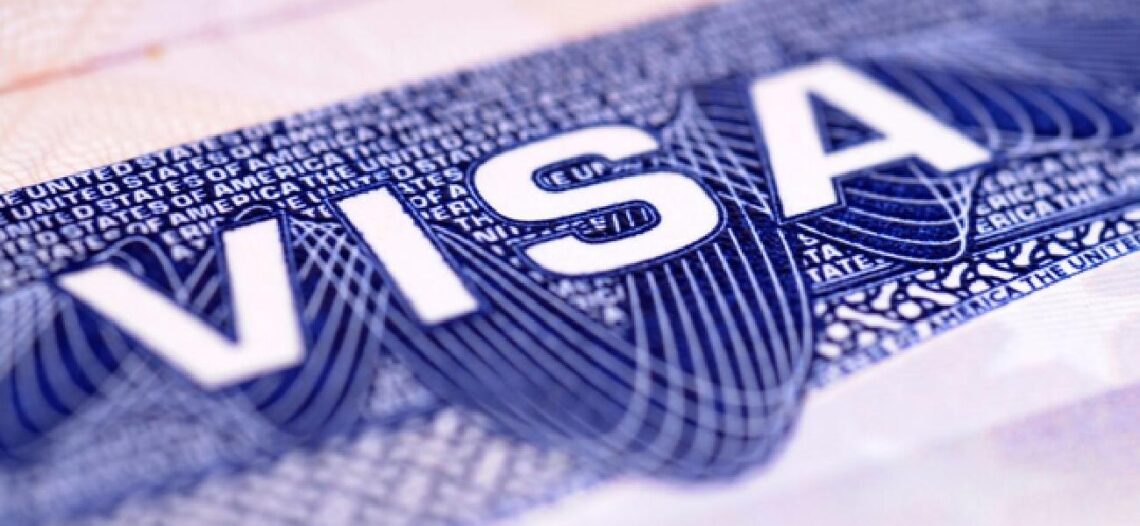 Sheinbaum afirma que México no puede intervenir en retiro de visas de EU