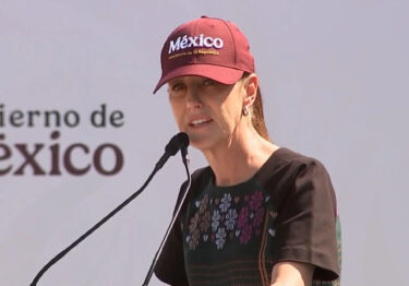 Sheinbaum afirma que trabajadores mexicanos sostienen la economía de EU