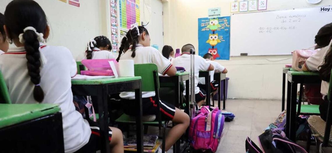 México retrocede en PISA 2025 y queda debajo del promedio de la OCDE