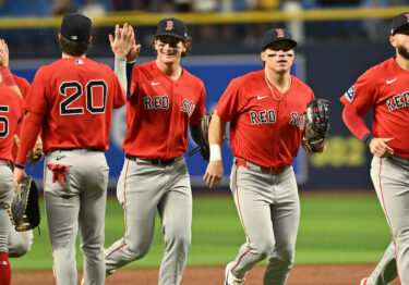 Red Sox avanza a playoffs tras remontar desde 14 juegos por debajo de .500