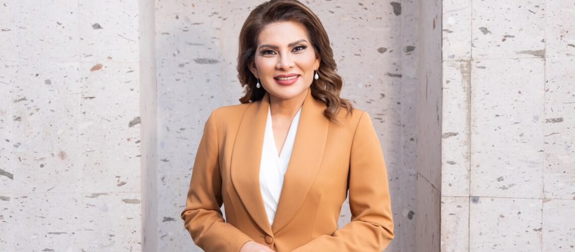 Lorenia Valles destaca plan de Durazo para construir 65 mil casas en Sonora
