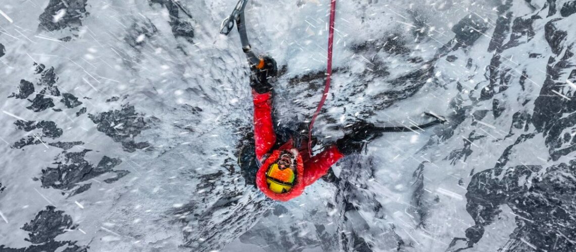 Apple TV+ estrena serie del primer ascenso invernal al peligroso monte K2