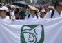 Trabajadores del IMSS mantienen protestas por salarios bajos y desabasto