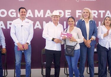 Familias vulnerables de Sonora reciben cuarto depósito de apoyo económico