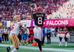 Falcons vence a los 49ers y termina con su invicto en la temporada NFL