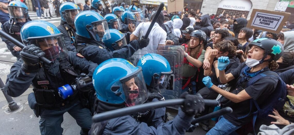 Macron admite fallos policiales tras disturbios durante el fin de semana
