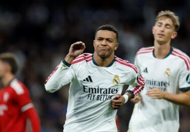 Real Madrid derrota al Sevilla entre protestas de aficionados contra Tebas